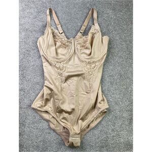 Maidenform Beige Lace-Accent Shapewear Bodysuit 42C